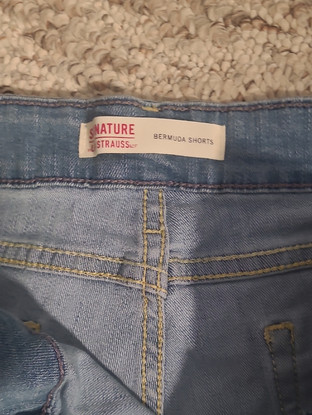 LEVI Casual Light Blue Denim Bermuda Shorts for Women - Picture 2 of 2